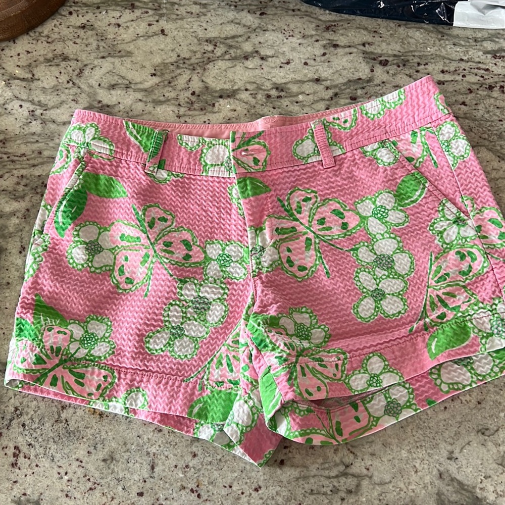 Lilly Pulitzer Callahan Short Size 10 Excellent Used Condition Butterfly Flowers